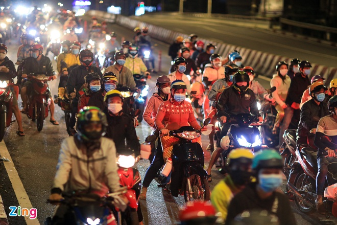 157.088 người từ vùng dịch về địa phương, hơn 1.000 ca dương tính - 1