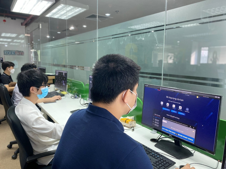 Chuyển đổi số doanh nghiệp toàn diện với gói giải pháp MobiFone Smart Office - 1