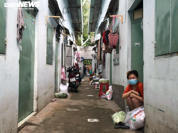 Bế tắc nhưng nhiều công nhân ở Đồng Nai vẫn bám trụ đến cùng, từ chối về quê - 3