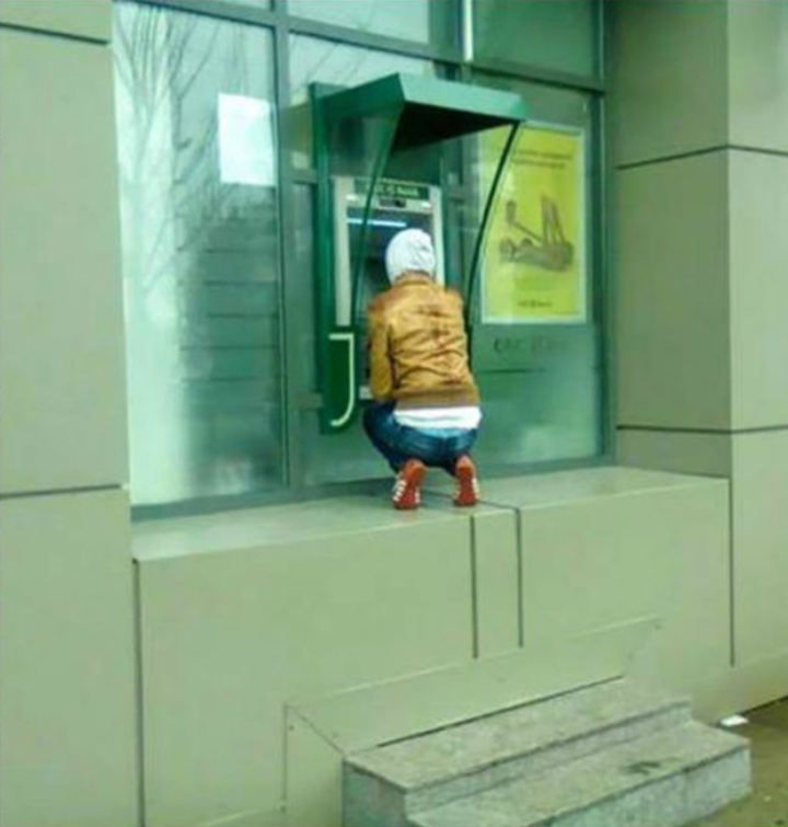 Những kiểu xây dựng lạ đời không thể tin là có thực nhưng lại đang tồn tại - 6