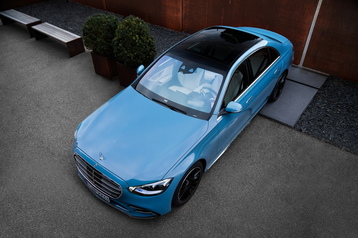 Mercedes-Benz tung gói trang trí cao cấp cho S-Class - 3