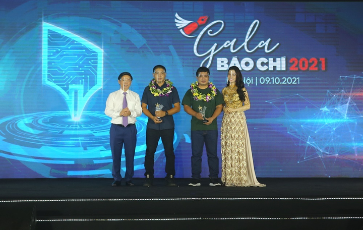 Gala Báo chí lần thứ ba - Lễ trao giải ảnh 'Khoảnh khắc Báo chí 2020' - 4