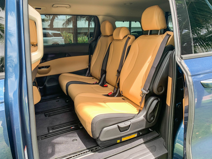 Kia Carnival 2021 ảnh 11 Kia Carnival 2021 ra mắt tại Việt Nam, giá từ 1,199 tỷ đồng - 10