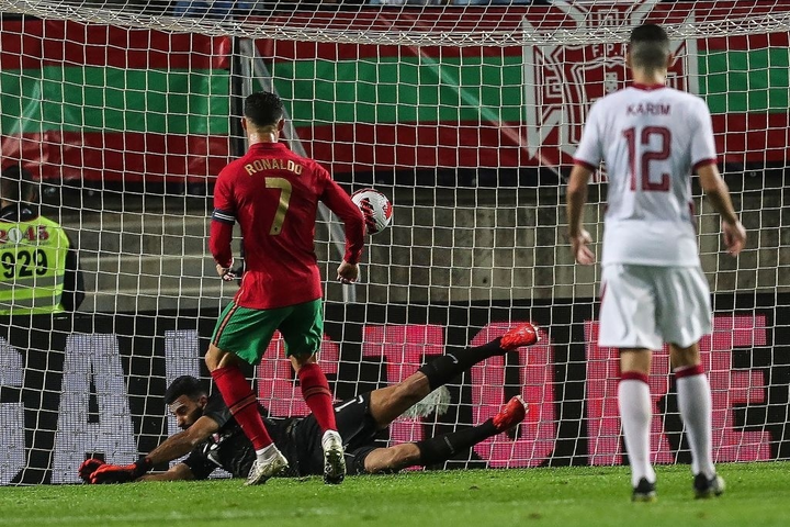Ronaldo ghi bàn giúp Bồ Đào Nha hạ Qatar - 2