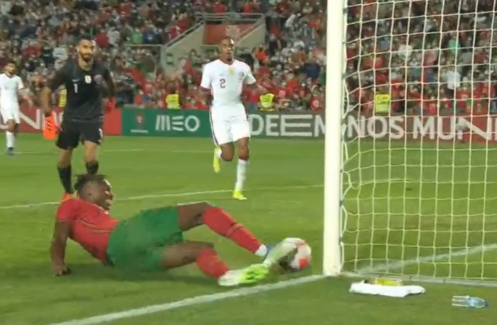 Ronaldo ghi bàn giúp Bồ Đào Nha hạ Qatar - 7