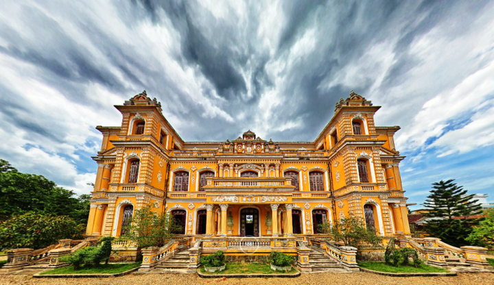 Đất Việt xưa: Vẻ lộng lẫy của ‘tòa lâu đài’ 104 tuổi độc nhất nằm ở cố đô Huế - 3