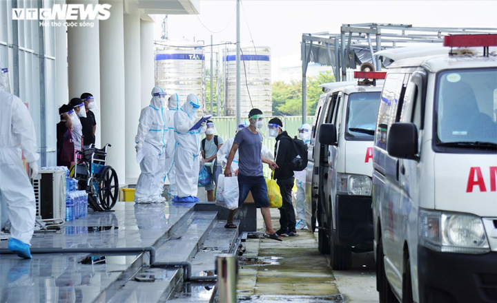 Đà Nẵng dừng hoạt động bệnh viện dã chiến quy mô hơn 2.000 giường - 1