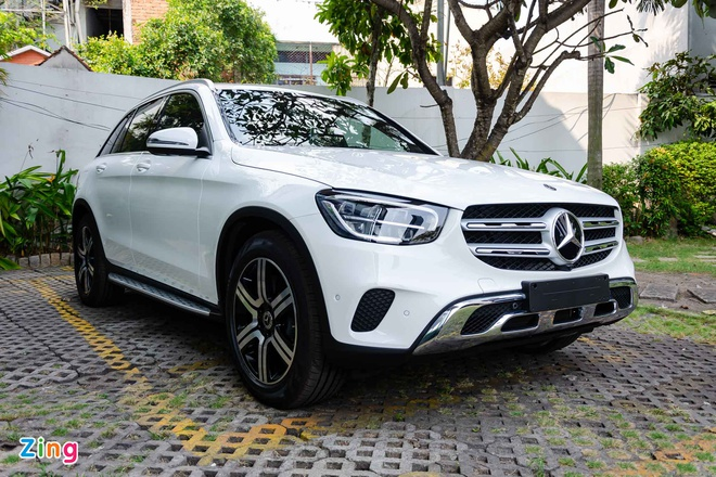 2 dòng xe Mercedes tại Việt Nam gặp lỗi túi khí, động cơ - 1