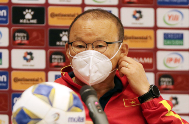 HLV Park Hang Seo còn tin tưởng tân binh sau sai lầm của Thanh Bình? - 4