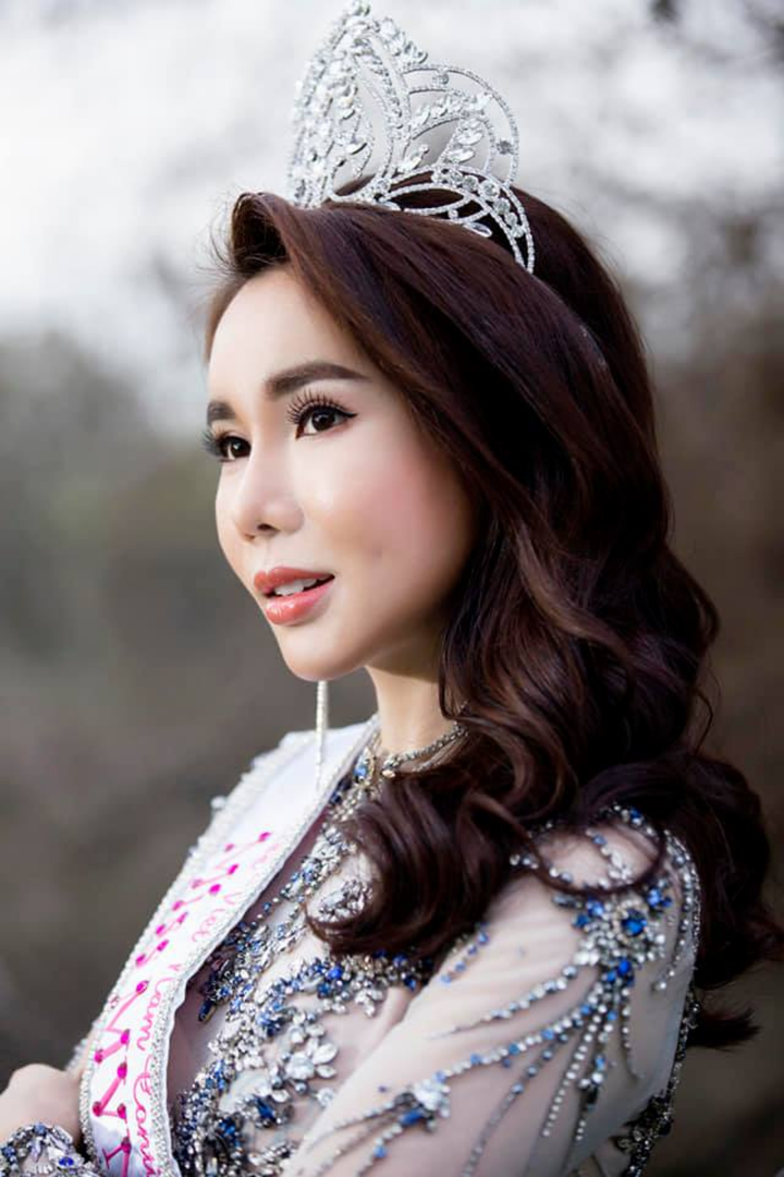 Cô gái tráo đồng hồ Rolex 2 tỷ đồng từng đăng quang Miss Vietnam Continents 2018 - 1