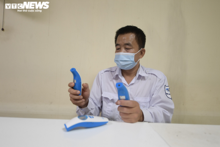 Ảnh: Bến xe Hà Nội tất bật chuẩn bị mở cửa trở lại - 7