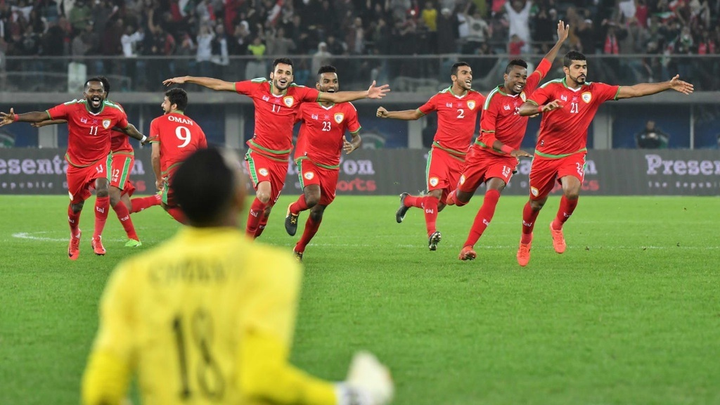 Ông Park Hang Seo và gạch nối duyên nợ với các HLV Oman - 5