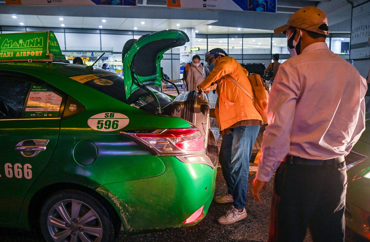 Không phải cách ly tập trung, khách hủy đặt phòng khách sạn khi vừa đến Nội Bài - 8