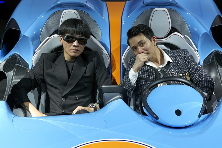 Siêu xe McLaren Elva bất ngờ xuất hiện cùng đại gia Minh 'Nhựa' ở TP.HCM - 6