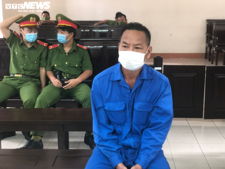 Giở trò đồi bại với con riêng của vợ, ‘yêu râu xanh’ lĩnh 18 năm tù - 1