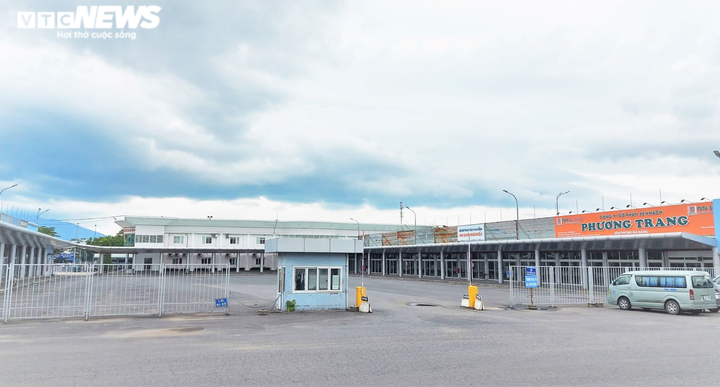 Vận tải hành khách liên tỉnh ngày đầu hoạt động: Bến xe Đà Nẵng vắng ngắt - 8