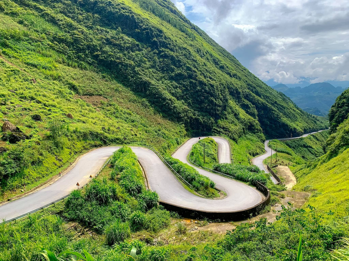 3 đoạn đường hiểm trở và ngoạn mục khó tin ở Hà Giang không thua Mã Pí Lèng - 5