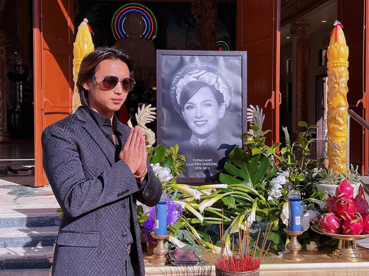 Lễ tang Phi Nhung ở Mỹ: Trizzie khóc ân hận, Mạnh Quỳnh xin lỗi Wendy Phạm - 24