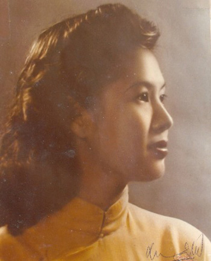 "Thứ Phi" Bùi Mộng Điệp.