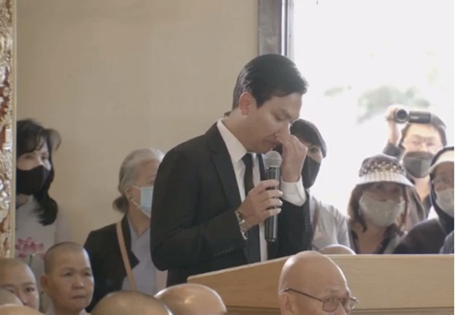 Lễ tang Phi Nhung ở Mỹ: Trizzie khóc ân hận, Mạnh Quỳnh xin lỗi Wendy Phạm - 7