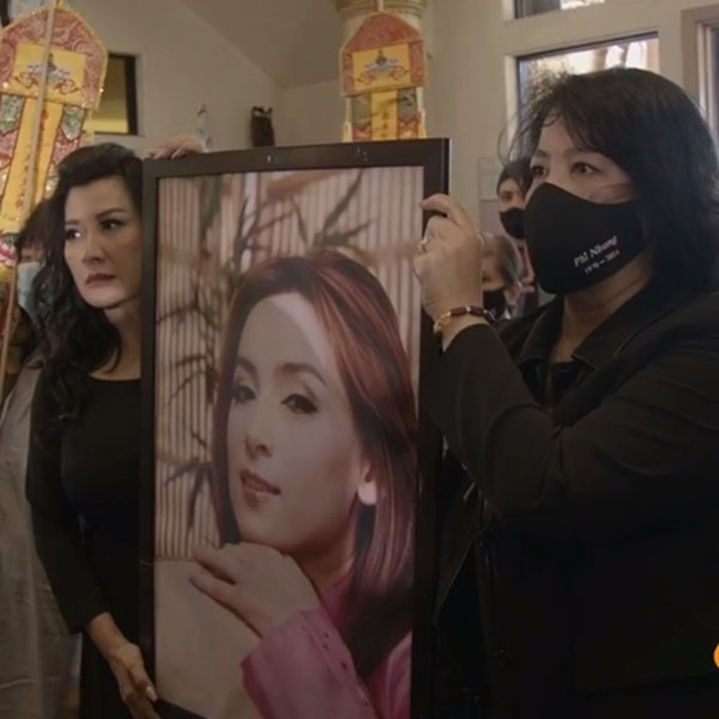 Lễ tang Phi Nhung ở Mỹ: Trizzie khóc ân hận, Mạnh Quỳnh xin lỗi Wendy Phạm - 11