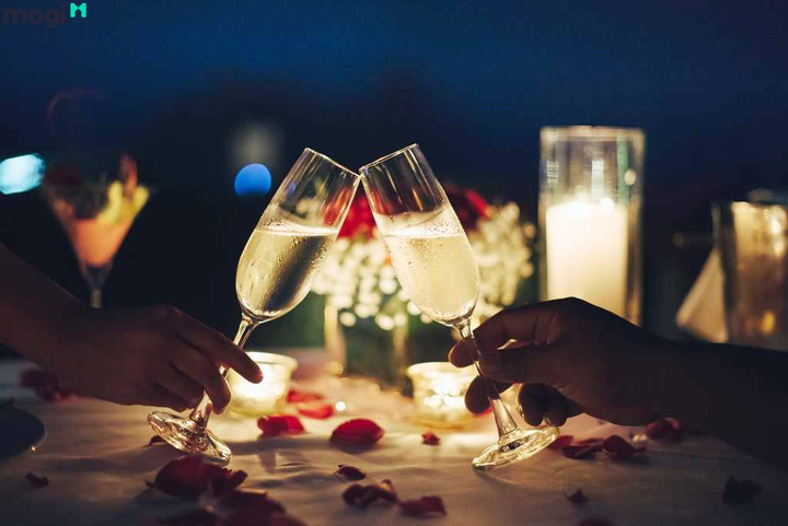 Ngày Phụ nữ Việt Nam 20/10, nên tặng quà gì cho bạn gái? - 4