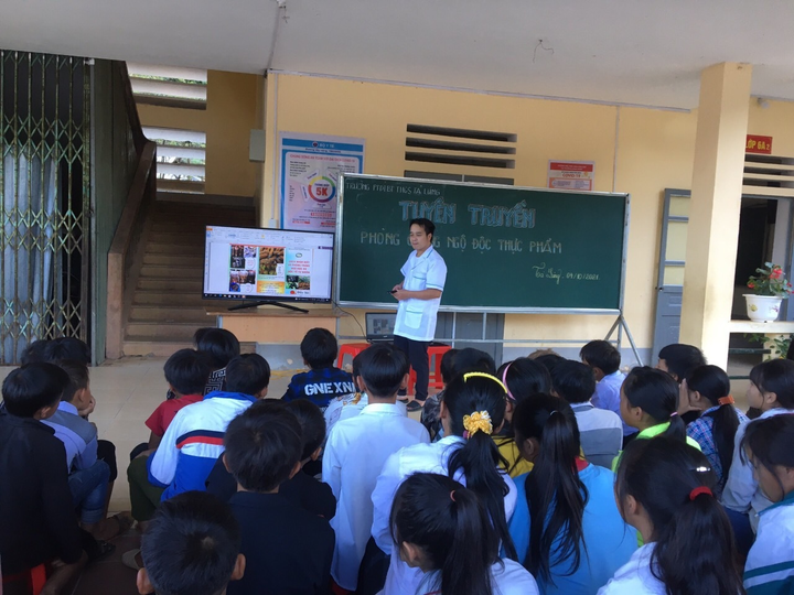 Hà Giang đẩy mạnh tuyên truyền phòng chống ngộ độc do độc tố tự nhiên - 1