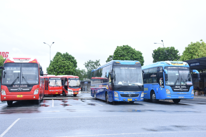 Ngày đầu mở lại, xe liên tỉnh ở Hải Phòng vắng khách, chủ yếu chở hàng hóa - 8