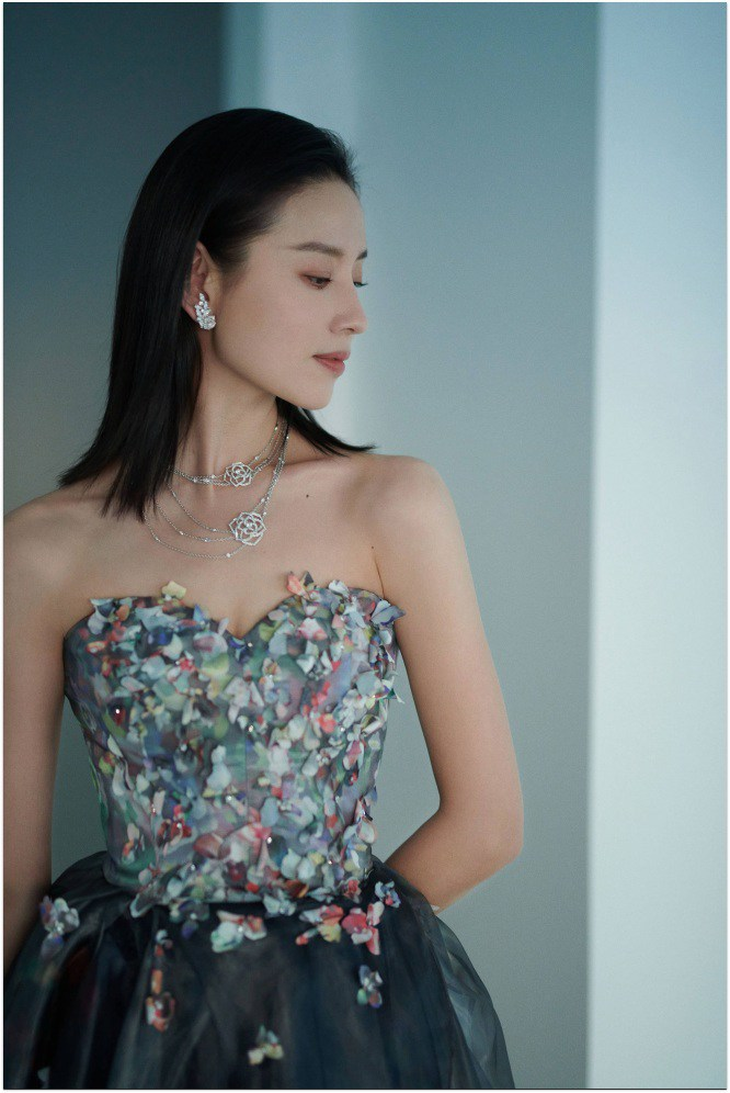 Đổng Khiết chật vật, khốn khổ với 9 năm mang tiếng lẳng lơ 