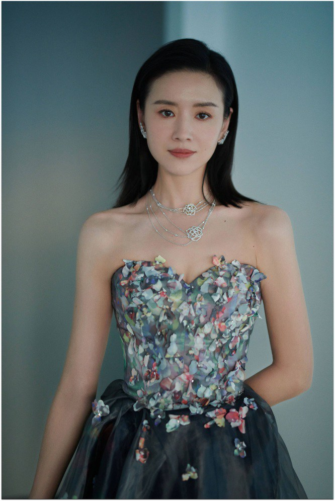 Đổng Khiết chật vật, khốn khổ với 9 năm mang tiếng lẳng lơ 