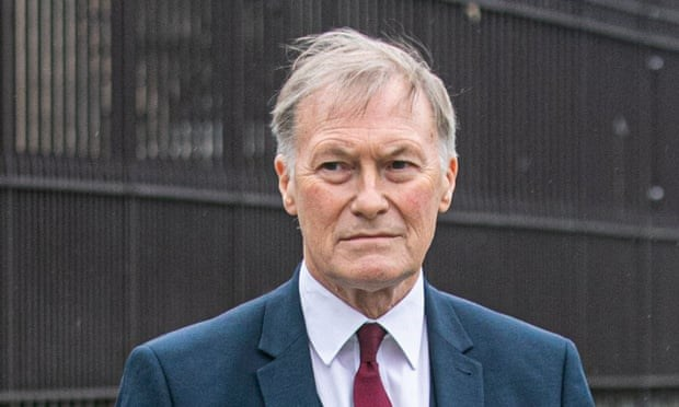 Nghị sỹ Anh bị tấn công bằng dao khi đang gặp gỡ các cử tri - 1