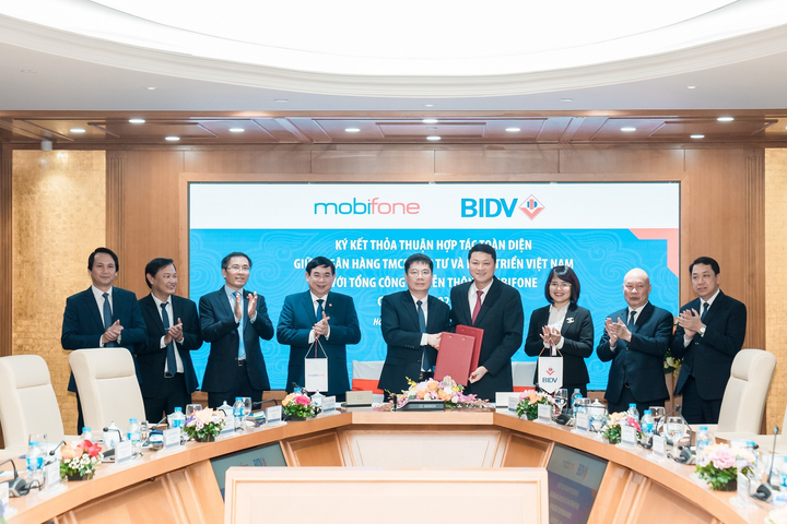 MobiFone và BIDV ký kết thỏa thuận hợp tác toàn diện giai đoạn 2021-2026 - 1