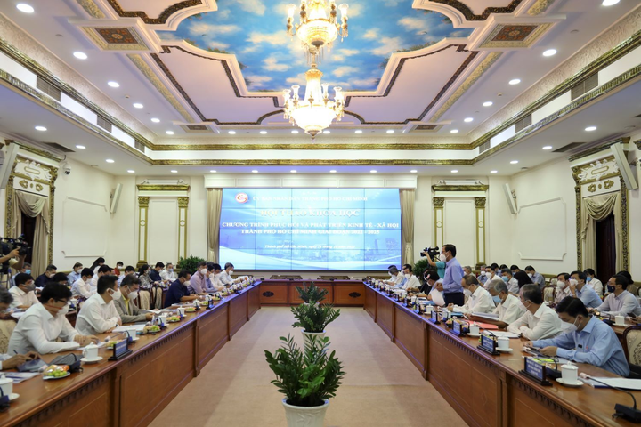 TS Trần Du Lịch: Nhà nước phải đóng vai trò như 'bà đỡ' để vực dậy doanh nghiệp - 2