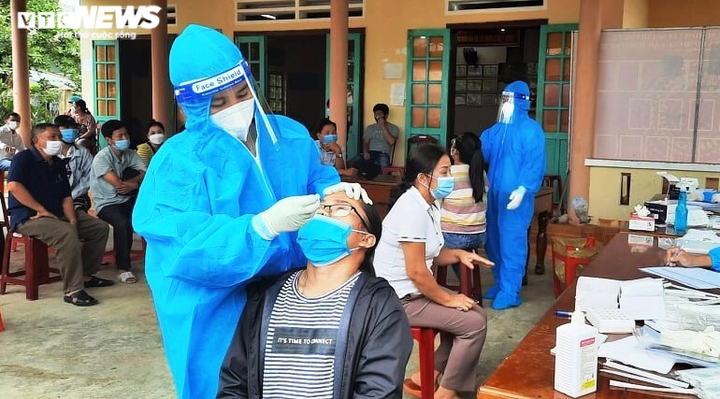 Quảng Nam thêm 71 F0, riêng huyện miền núi Phước Sơn có 66 ca ngoài cộng đồng - 1