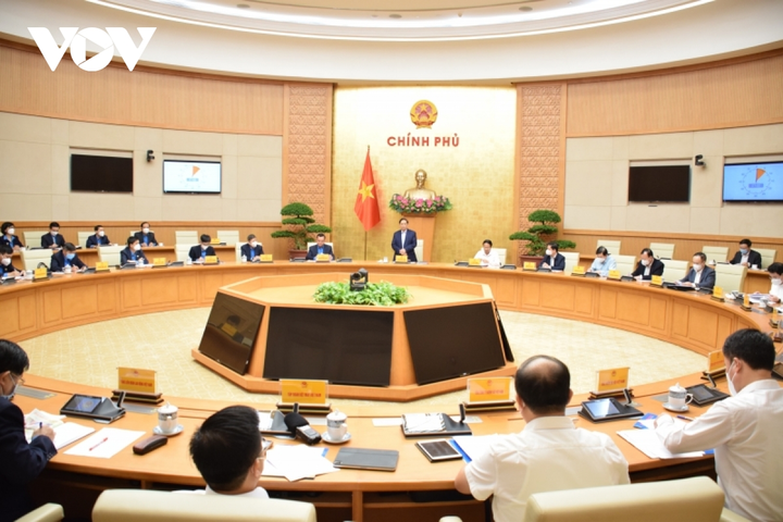 Thủ tướng: Không để lỡ nhịp phục hồi kinh tế, không để nước ta tụt hậu - 1