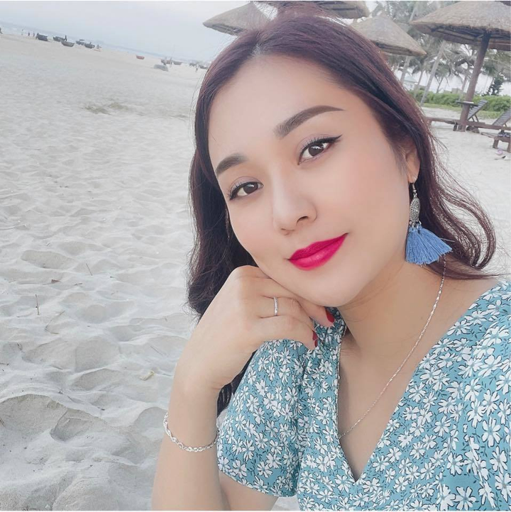 Vợ kém 12 tuổi của NSND Tự Long trẻ trung vì chăm thể dục - 10