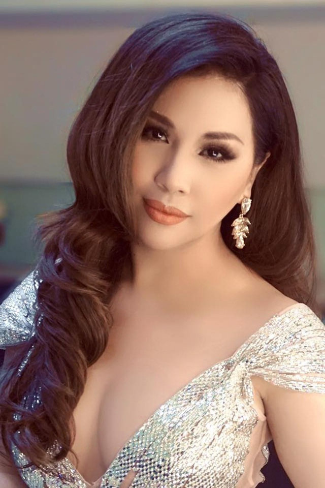 sac-voc-cua-minh-tuyet-o-tuoi-45-15.jpg Hôn nhân 21 năm viên mãn dù không con cái của ca sĩ Minh Tuyết - 3