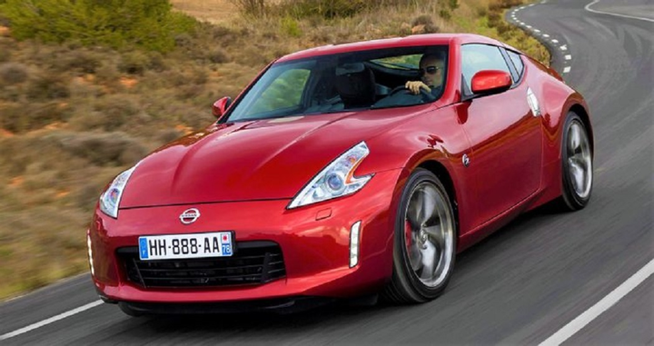 5 mẫu xe thể thao 'sống lâu' nhất thế giới - 3