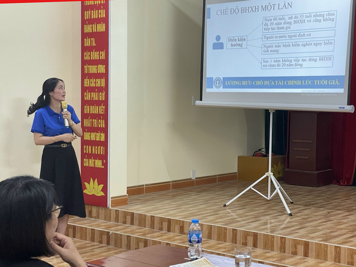 Làm cách nào để chính sách BHXH tự nguyện dần đến với ngư dân Đồ Sơn? - 1