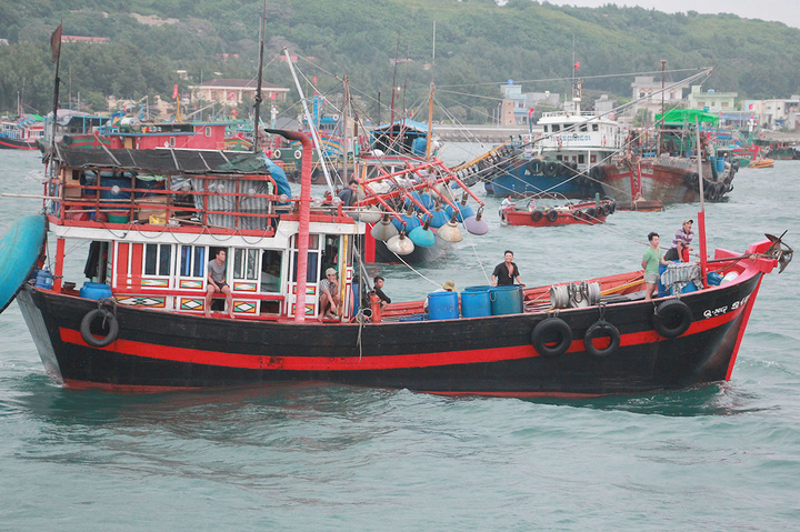 Làm cách nào để chính sách BHXH tự nguyện dần đến với ngư dân Đồ Sơn? - 2