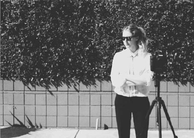 Sự thật sốc về phụ nữ: Ăn 2-3 kg son, mất 1 năm để tự hỏi 'hôm nay mặc gì' - 6