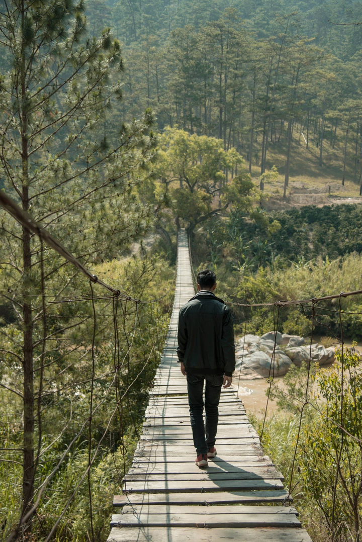 Cầu treo nguy hiểm nhất Đà Lạt có view cực chill không dành cho người yếu tim - 4