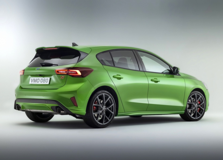Ford Focus 2022 được trang bị những gì? - 2