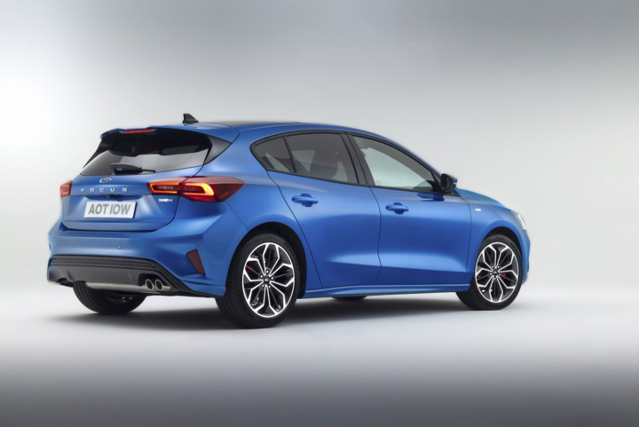 Ford Focus 2022 được trang bị những gì? - 1