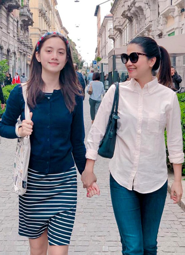 Vẻ đẹp lai Tây ấn tượng của con gái diễn viên Kim Ngân 