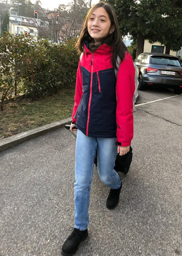 Vẻ đẹp lai Tây ấn tượng của con gái diễn viên Kim Ngân 