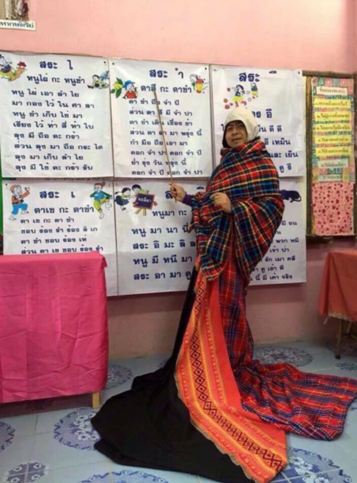 Miền Bắc trở rét, dân tình lại có dịp cười xỉu với các kiểu giữ ấm lạ đời - 7