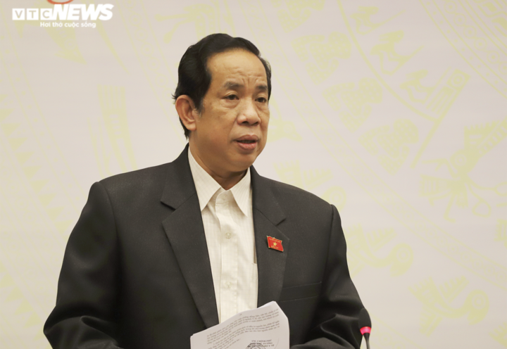 Cả nước đang 'thắt lưng buộc bụng', tăng lương thời điểm này chưa phù hợp - 1