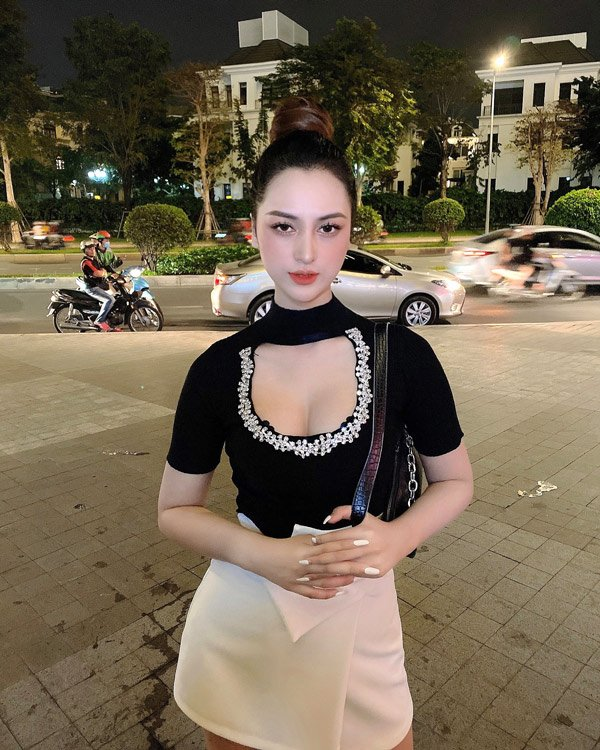 Cô gái Ê Đê gây sốt vì quá xinh đẹp, dân mạng cổ vũ đi thi hoa hậu