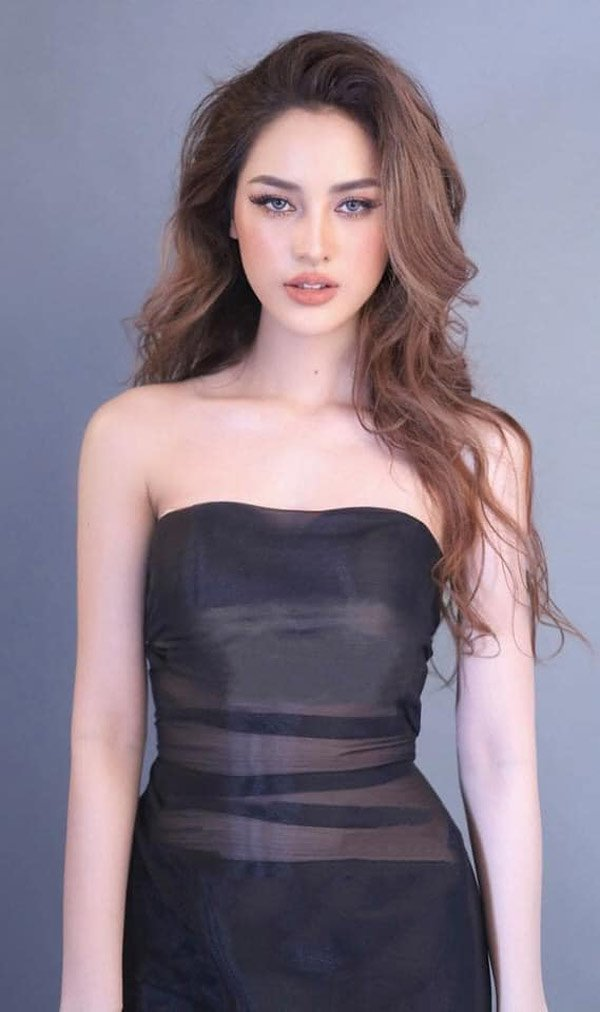 Cô gái Ê Đê gây sốt vì quá xinh đẹp, dân mạng cổ vũ đi thi hoa hậu